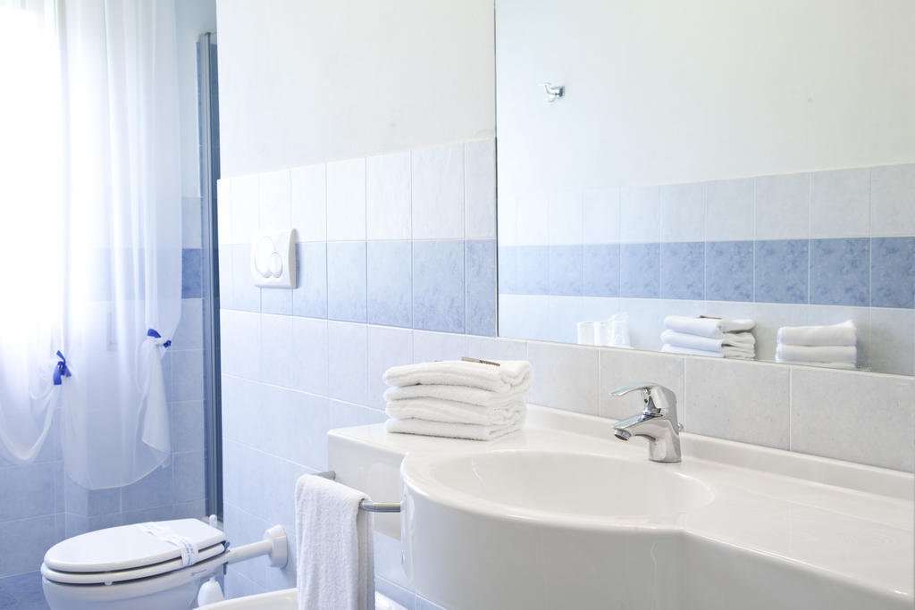 Grappolo D'Oro Otel Pietrasanta Oda fotoğraf